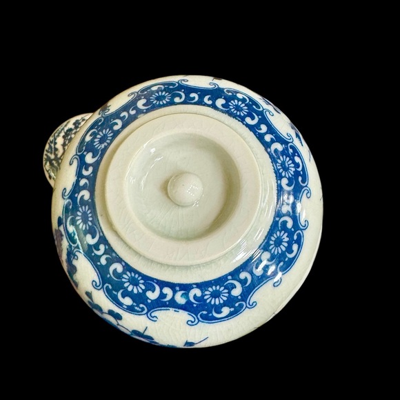 Vintage Cracked Porcelain Lidded Ginger Jar Vase - Picture 8 of 12